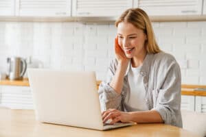 7 Red Flags That an Online Degree Program Might Be a Scam | Online Colleges USA | Blog Post